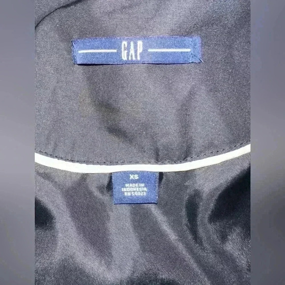 GAP Down Puffer Hooded Coat, Women’s Size XS, Black - Picture 3 of 6